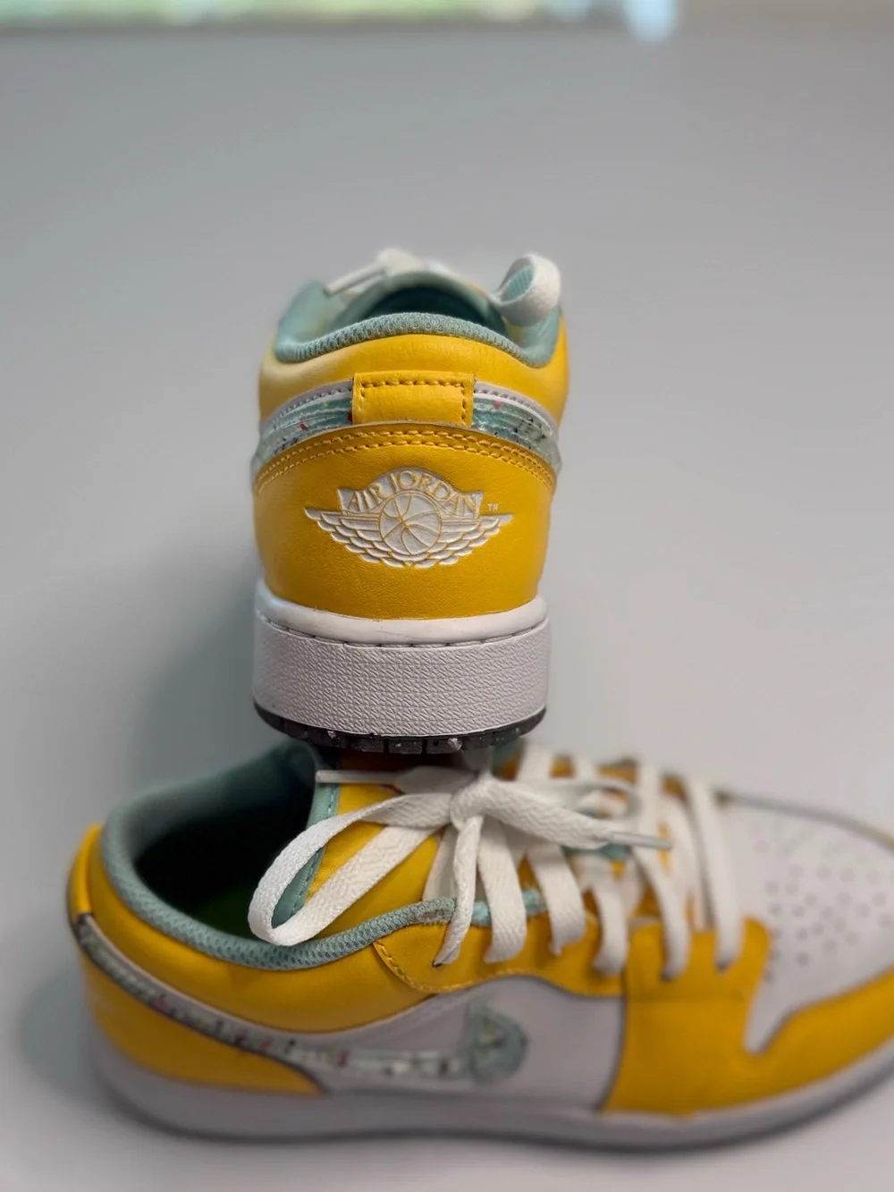 Nike Air Jordan 1 Low SE 'Recycled Grind' sneakers Unisex Sz-5Y
